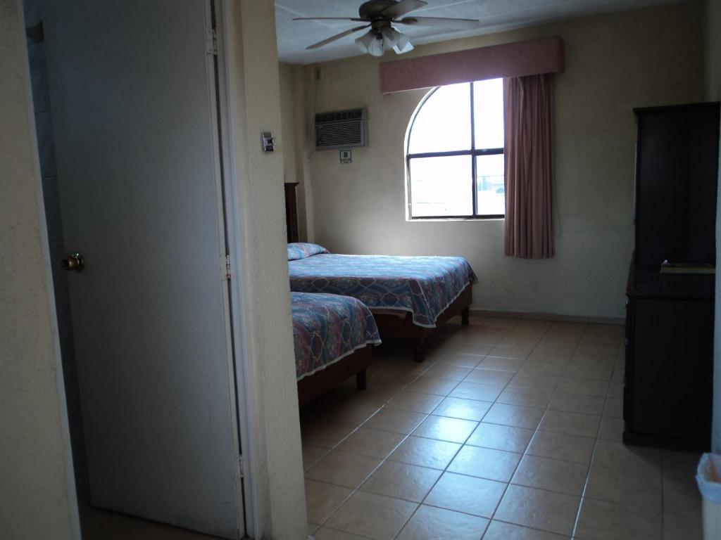 Hotel Mario'S Inn Ramos Arizpe Quarto foto